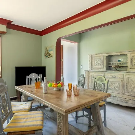 Holiday Les Bouvreuils By Interhome