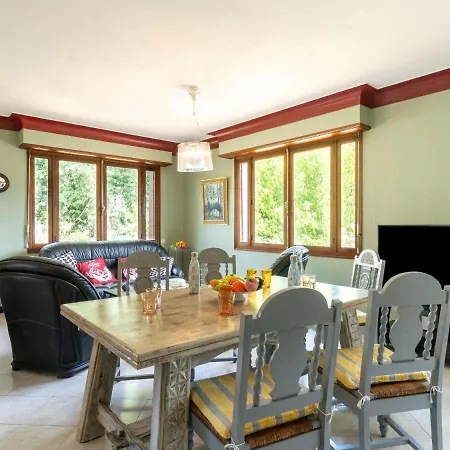 Holiday home Holiday Les Bouvreuils By Interhome