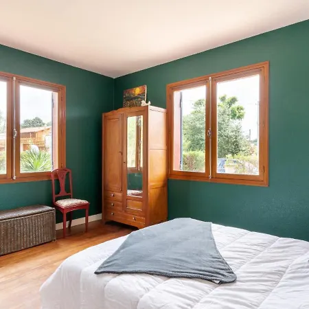 Holiday home Holiday Les Bouvreuils By Interhome